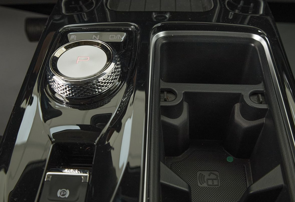 Аренда haval dargo стандарт класса 2024 года в городе Москва Щукинская от 4552 руб./сутки, полный привод, двигатель: бензин, объем 2 литра, каско (Мультидрайв), ОСАГО (Мультидрайв), без водителя, недорого, вид 16 - RentRide