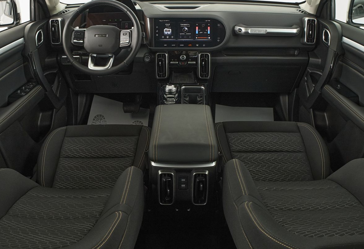 Аренда haval dargo стандарт класса 2024 года в городе Москва Щукинская от 4552 руб./сутки, полный привод, двигатель: бензин, объем 2 литра, каско (Мультидрайв), ОСАГО (Мультидрайв), без водителя, недорого, вид 8 - RentRide