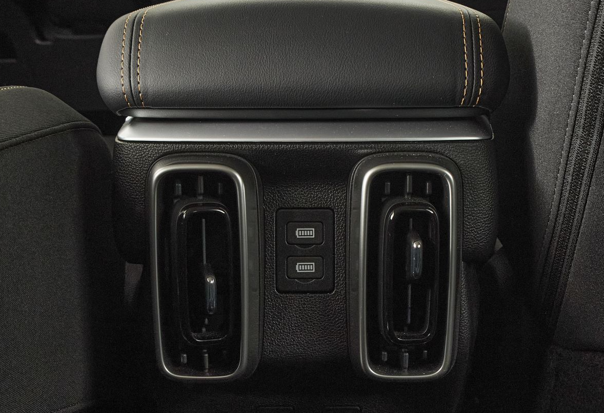 Аренда haval dargo стандарт класса 2024 года в городе Москва Щукинская от 4552 руб./сутки, полный привод, двигатель: бензин, объем 2 литра, каско (Мультидрайв), ОСАГО (Мультидрайв), без водителя, недорого, вид 18 - RentRide