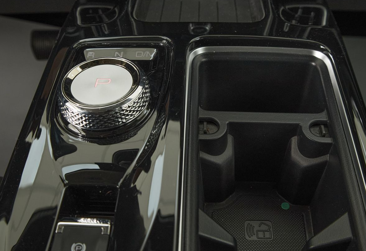 Аренда haval dargo стандарт класса 2024 года в городе Москва Щукинская от 4552 руб./сутки, полный привод, двигатель: бензин, объем 2 литра, каско (Мультидрайв), ОСАГО (Мультидрайв), без водителя, недорого, вид 15 - RentRide