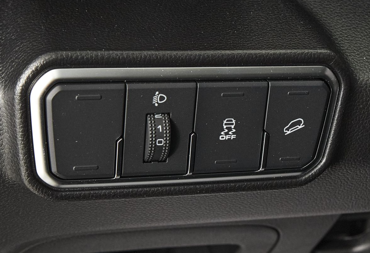 Аренда haval dargo стандарт класса 2024 года в городе Москва Щукинская от 4552 руб./сутки, полный привод, двигатель: бензин, объем 2 литра, каско (Мультидрайв), ОСАГО (Мультидрайв), без водителя, недорого, вид 12 - RentRide