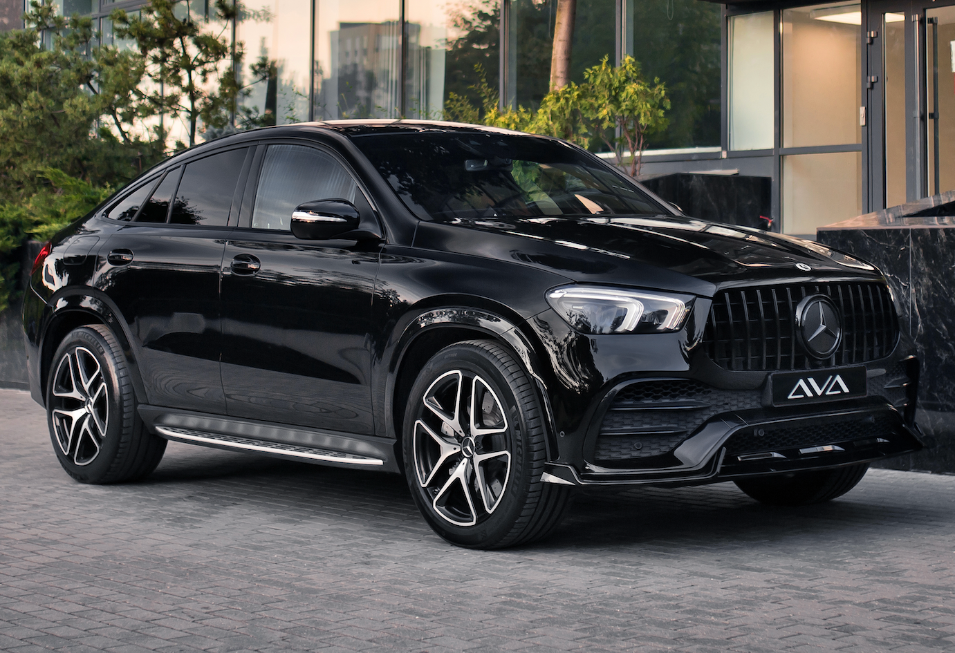 Аренда mercedes-benz gle-coupe-amg премиум класса 2021 года в городе Москва Павелецкая от 18500 руб./сутки, полный привод, двигатель: бензин, объем 3 литра, каско (Мультидрайв), ОСАГО (Мультидрайв), без водителя, недорого - RentRide