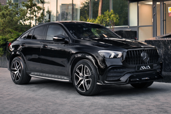Прокат авто mercedes-benz gle-coupe-amg премиум класса 2021 года в городе Москва Павелецкая от 18500 руб./сутки, полный привод, двигатель: бензин, объем 3 литра, каско (Мультидрайв), ОСАГО (Мультидрайв), без водителя, недорого - RentRide