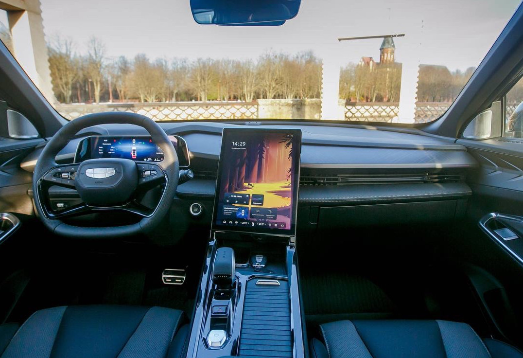 Аренда geely cityray комфорт класса 2024 года в городе Москва от 3992 руб./сутки, передний привод, двигатель: бензин, объем 1.5 литров, ОСАГО (Мультидрайв), без водителя, недорого, вид 3 - RentRide