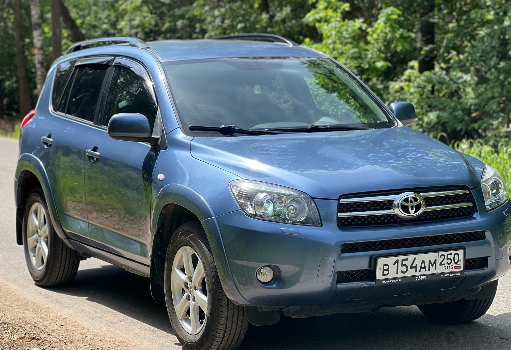 Аренда toyota rav4 эконом класса 2007 года в городе Москва от 2800 руб./сутки, полный привод, двигатель: бензин, объем 2.4 литра, ОСАГО (Впишу в полис), без водителя, недорого, вид 3 - RentRide