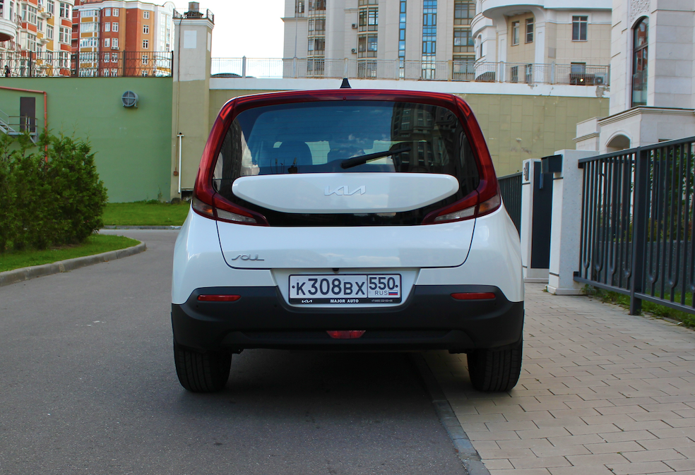 Аренда kia soul эконом класса 2021 года в городе Москва Матвеевское от 2800 руб./сутки, передний привод, двигатель: бензин, объем 1.6 литров, каско (Мультидрайв), ОСАГО (Мультидрайв), без водителя, недорого, вид 8 - RentRide