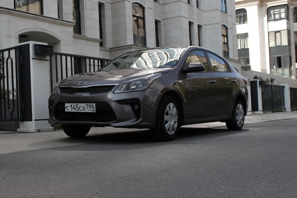Прокат авто kia rio стандарт класса 2019 года в городе Москва Матвеевское от 3900 руб./сутки, передний привод, двигатель: бензин, объем 1.6 литров, каско (Мультидрайв), ОСАГО (Мультидрайв), без водителя, недорого - RentRide