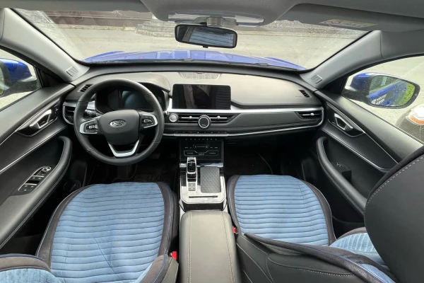 Прокат авто xcite x-cross-7 2024 года в городе Пермь от 3040 руб./сутки, передний привод, двигатель: бензин, объем 1.5 литров, каско (Впишу в полис), ОСАГО (Впишу в полис), без водителя, недорого - RentRide