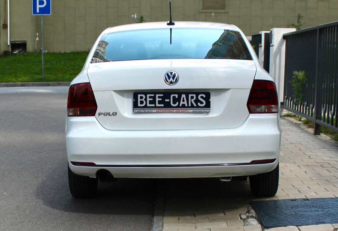 Аренда volkswagen polo эконом класса 2019 года в городе Москва Матвеевское от 2700 руб./сутки, передний привод, двигатель: бензин, объем 1.6 литров, каско (Мультидрайв), ОСАГО (Мультидрайв), без водителя, недорого, вид 7 - RentRide