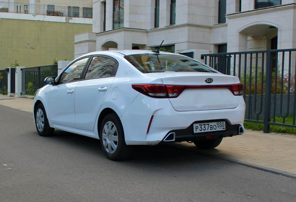 Аренда kia rio эконом класса 2021 года в городе Москва Матвеевское от 2800 руб./сутки, передний привод, двигатель: бензин, объем 1.4 литра, каско (Мультидрайв), ОСАГО (Мультидрайв), без водителя, недорого, вид 7 - RentRide