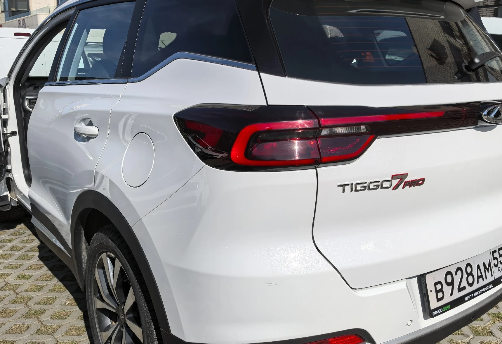 Аренда chery tiggo-7-pro бизнес класса 2023 года в городе Москва Матвеевское от 5990 руб./сутки, передний привод, двигатель: бензин, объем 1.5 литров, каско (Мультидрайв), ОСАГО (Мультидрайв), без водителя, недорого, вид 2 - RentRide