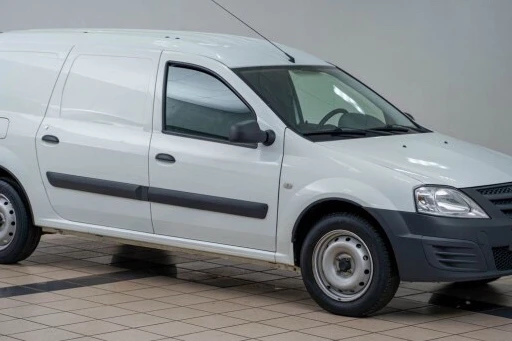 Прокат авто lada largus-furgon эконом класса 2017 года в городе Москва ВДНХ от 1760 руб./сутки, передний привод, двигатель: бензин, объем 1.6 литров, ОСАГО (Впишу в полис), без водителя, недорого - RentRide