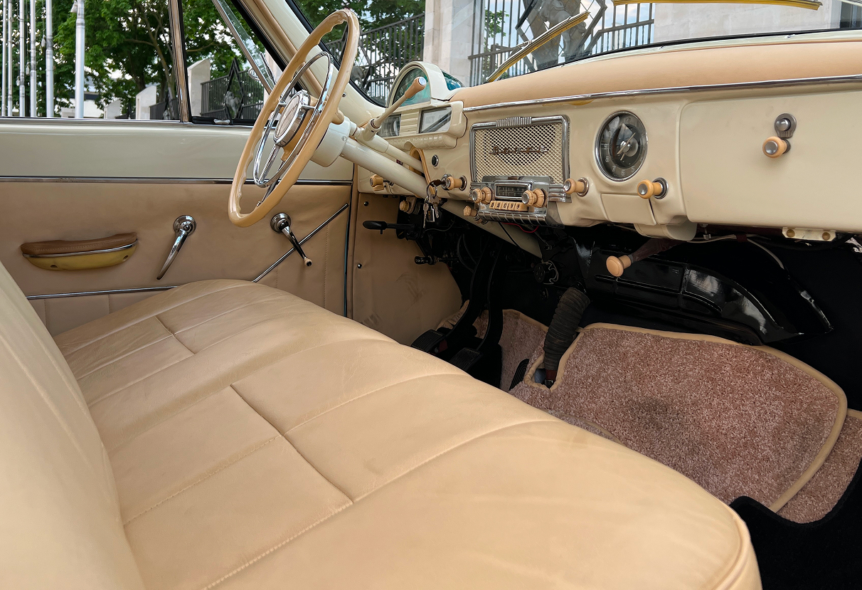 Аренда gaz 21-volga 1969 года в городе Москва от 15992 руб./сутки, задний привод, двигатель: бензин, объем 2.4 литра, ОСАГО (Впишу в полис), без водителя, недорого, вид 10 - RentRide