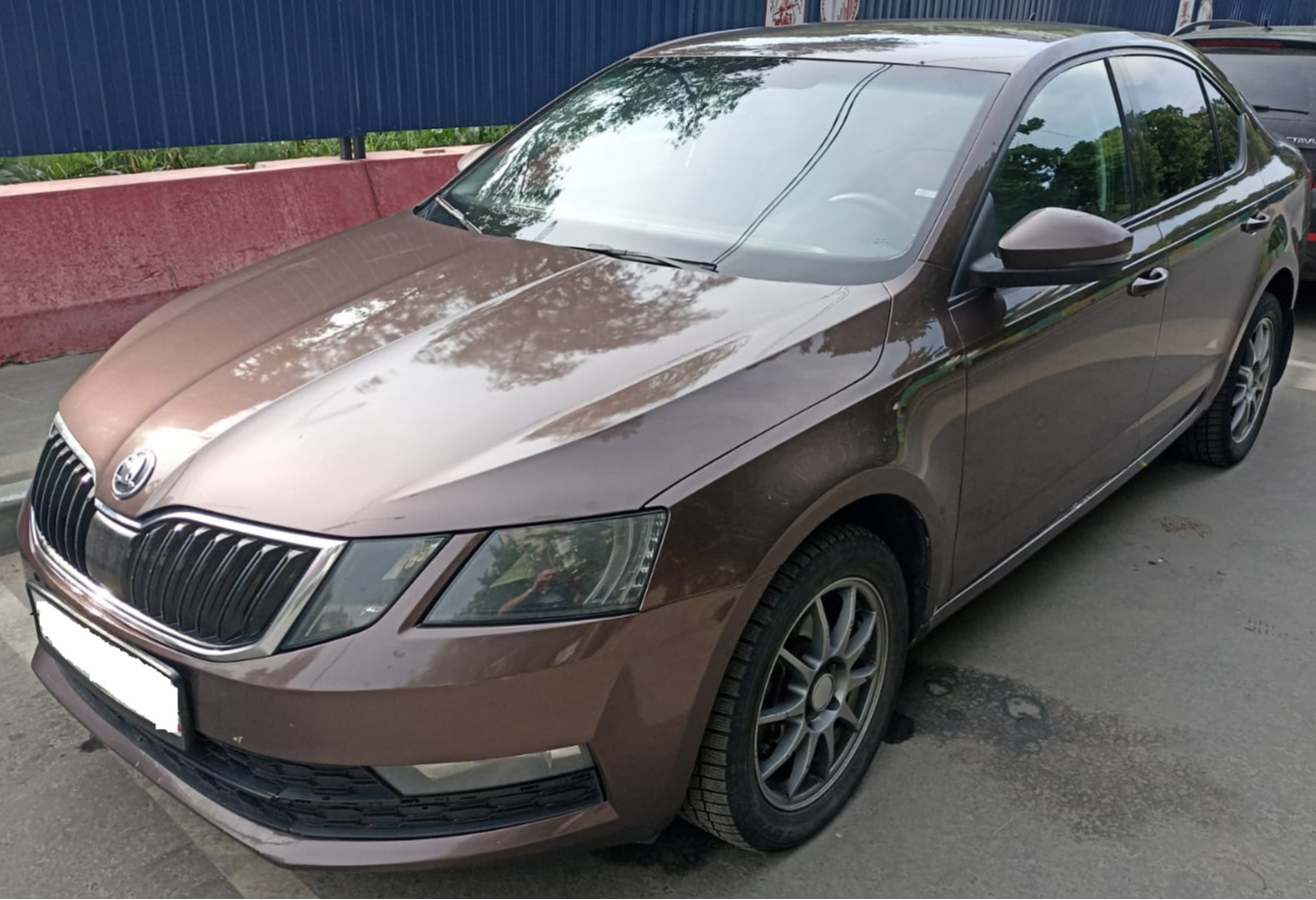 Аренда skoda octavia эконом класса 2018 года в городе Москва Озёрная от 2800 руб./сутки, передний привод, двигатель: бензин, объем 1.6 литров, ОСАГО (Впишу в полис), без водителя, недорого - RentRide