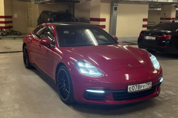 Прокат авто porsche panamera премиум класса 2020 года в городе Москва Сокольники от 12800 руб./сутки, полный привод, двигатель: бензин, объем 3 литра, ОСАГО (Мультидрайв), без водителя, недорого - RentRide