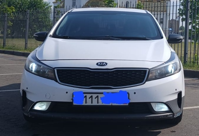 Аренда kia cerato эконом класса 2019 года в городе Москва Черкизовская от 2384 руб./сутки, передний привод, двигатель: бензин, объем 2 литра, каско (Впишу в полис), ОСАГО (Впишу в полис), без водителя, недорого, вид 2 - RentRide