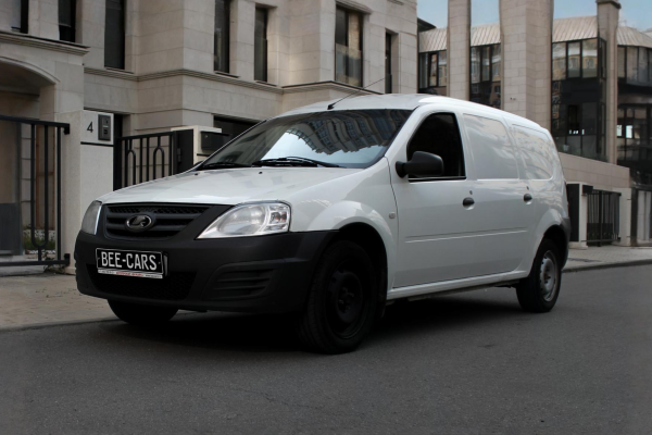 Прокат авто lada largus-furgon эконом класса 2020 года в городе Москва Славянский бульвар от 2700 руб./сутки, передний привод, двигатель: бензин, объем 1.6 литров, каско (Мультидрайв), ОСАГО (Мультидрайв), без водителя, недорого - RentRide