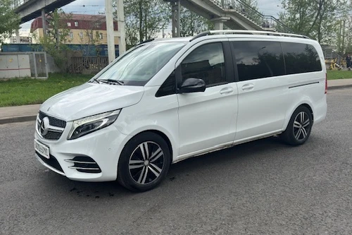 Прокат авто mercedes-benz v-klass 2019 года в городе Москва Люблино от 11000 руб./сутки, задний привод, двигатель: дизель, объем 2.1 литр, ОСАГО (Мультидрайв), без водителя, недорого - RentRide