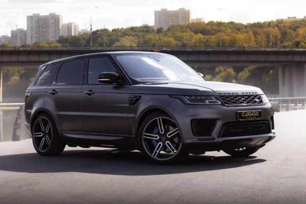 Прокат авто land-rover range-rover-sport премиум класса 2018 года в городе Москва Крылатское от 15200 руб./сутки, полный привод, двигатель: бензин, объем 3 литра, каско (Мультидрайв), ОСАГО (Мультидрайв), без водителя, недорого - RentRide
