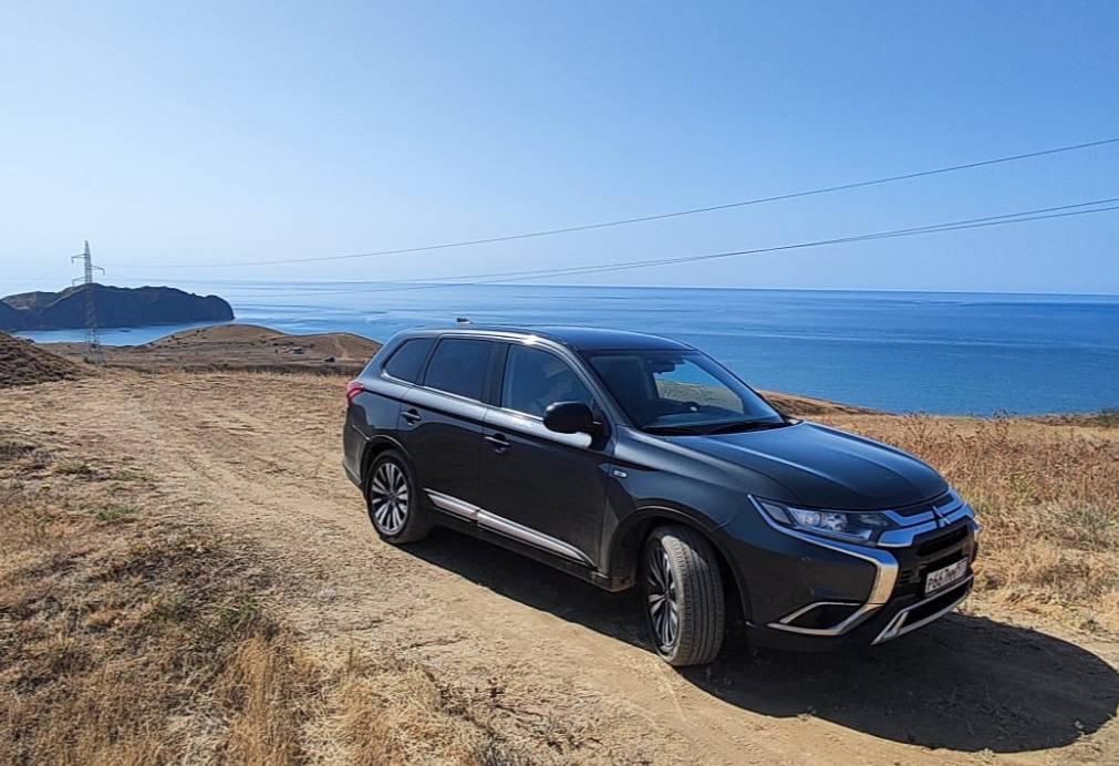 Аренда mitsubishi outlander стандарт класса 2019 года в городе Москва Проспект Мира от 3160 руб./сутки, передний привод, двигатель: бензин, объем 2 литра, ОСАГО (Мультидрайв), без водителя, недорого, вид 6 - RentRide