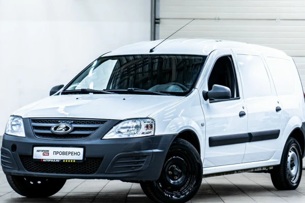 Прокат авто lada largus эконом класса 2020 года в городе Москва Бабушкинская от 1520 руб./сутки, передний привод, двигатель: бензин, объем 1600 литров, ОСАГО (Мультидрайв), без водителя, недорого - RentRide