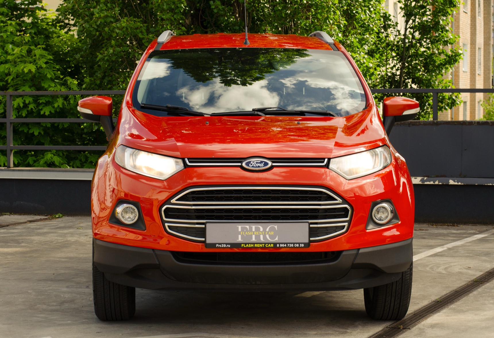 Аренда ford ecosport комфорт класса 2015 года в городе Москва от 3592 руб./сутки, передний привод, двигатель: бензин, объем 1.6 литров, каско (Впишу в полис), ОСАГО (Мультидрайв), без водителя, недорого, вид 4 - RentRide