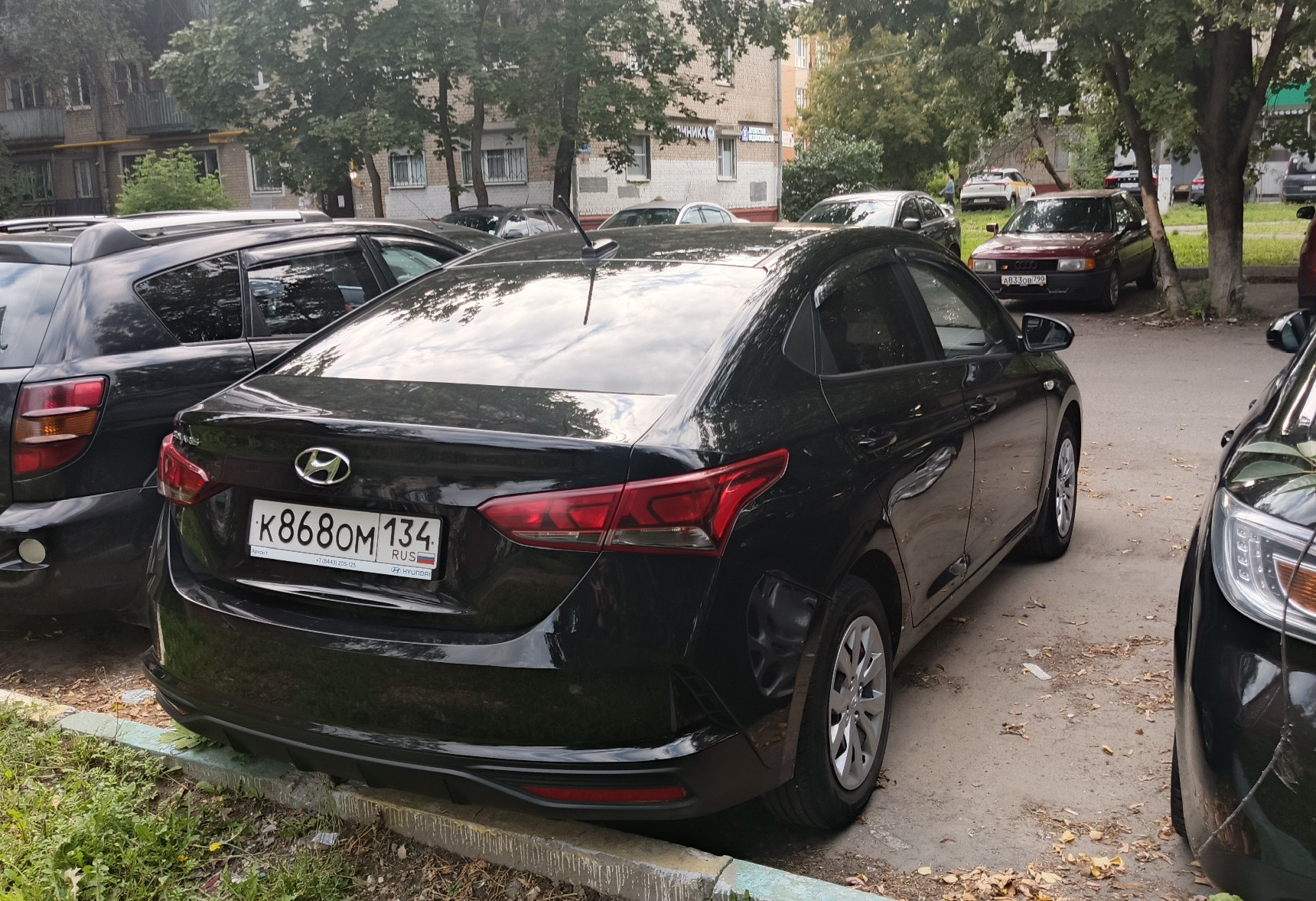 Аренда hyundai solaris эконом класса 2021 года в городе Москва от 2240 руб./сутки, передний привод, двигатель: бензин, объем 1.6 литров, каско (Мультидрайв), ОСАГО (Мультидрайв), без водителя, недорого, вид 5 - RentRide