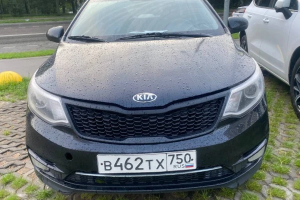 Прокат авто kia rio эконом класса 2017 года в городе Москва Матвеевское от 2900 руб./сутки, передний привод, двигатель: бензин, объем 1.6 литров, каско (Мультидрайв), ОСАГО (Мультидрайв), без водителя, недорого - RentRide