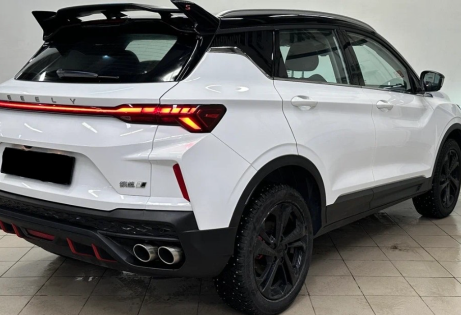 Аренда geely coolray стандарт класса 2024 года в городе Москва Варшавская от 3520 руб./сутки, передний привод, двигатель: бензин, объем 1.5 литров, каско (Мультидрайв), ОСАГО (Мультидрайв), без водителя, недорого, вид 4 - RentRide