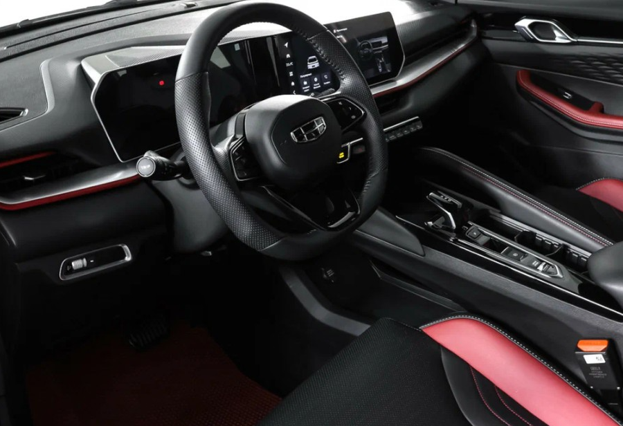 Аренда geely coolray стандарт класса 2024 года в городе Москва Варшавская от 3520 руб./сутки, передний привод, двигатель: бензин, объем 1.5 литров, каско (Мультидрайв), ОСАГО (Мультидрайв), без водителя, недорого, вид 9 - RentRide