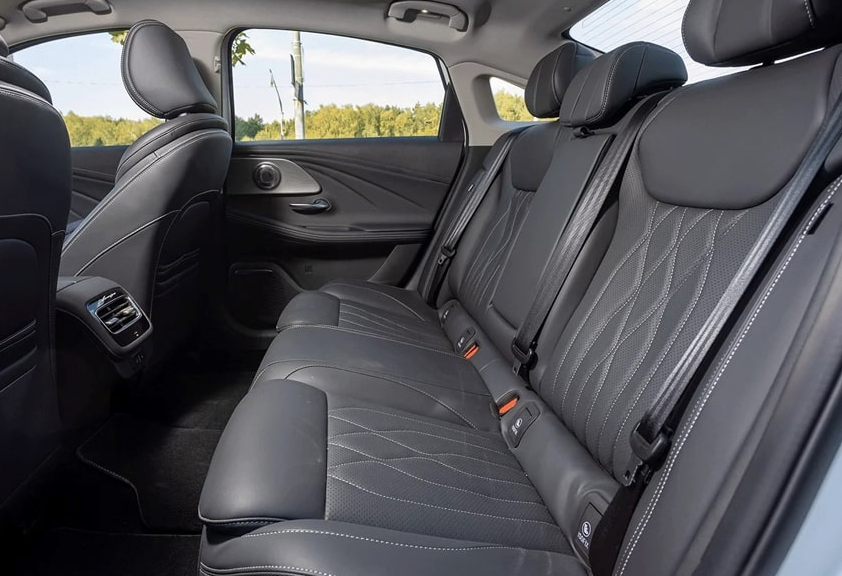 Аренда chery arrizo-8 стандарт класса 2024 года в городе Москва Варшавская от 3960 руб./сутки, передний привод, двигатель: бензин, объем 1.6 литров, каско (Мультидрайв), ОСАГО (Мультидрайв), без водителя, недорого, вид 11 - RentRide