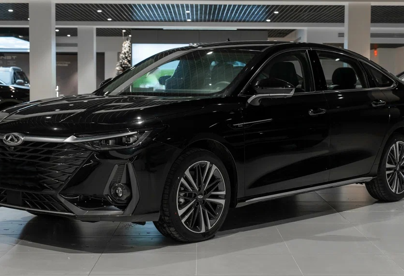 Аренда chery arrizo-8 стандарт класса 2023 года в городе Москва Варшавская от 3960 руб./сутки, передний привод, двигатель: бензин, объем 1.6 литров, каско (Мультидрайв), ОСАГО (Мультидрайв), без водителя, недорого, вид 6 - RentRide