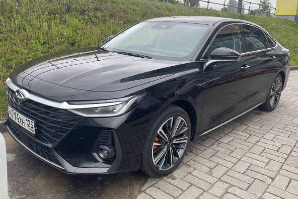 Прокат авто chery arrizo-8 комфорт класса 2023 года в городе Москва Варшавская от 5200 руб./сутки, передний привод, двигатель: бензин, объем 1.6 литров, каско (Мультидрайв), ОСАГО (Мультидрайв), без водителя, недорого - RentRide