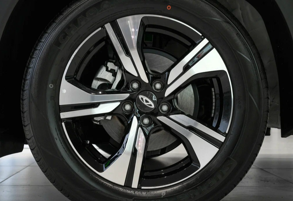 Аренда chery tiggo-4 стандарт класса 2025 года в городе Москва Варшавская от 3520 руб./сутки, передний привод, двигатель: бензин, объем 1.5 литров, каско (Мультидрайв), ОСАГО (Мультидрайв), без водителя, недорого, вид 15 - RentRide