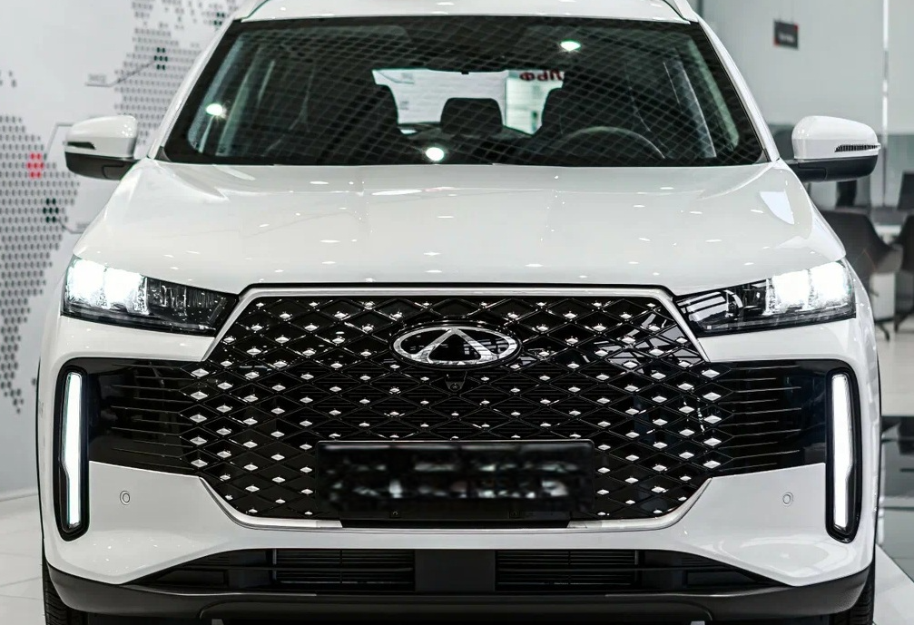 Аренда chery tiggo-4 стандарт класса 2025 года в городе Москва Варшавская от 3520 руб./сутки, передний привод, двигатель: бензин, объем 1.5 литров, каско (Мультидрайв), ОСАГО (Мультидрайв), без водителя, недорого, вид 2 - RentRide