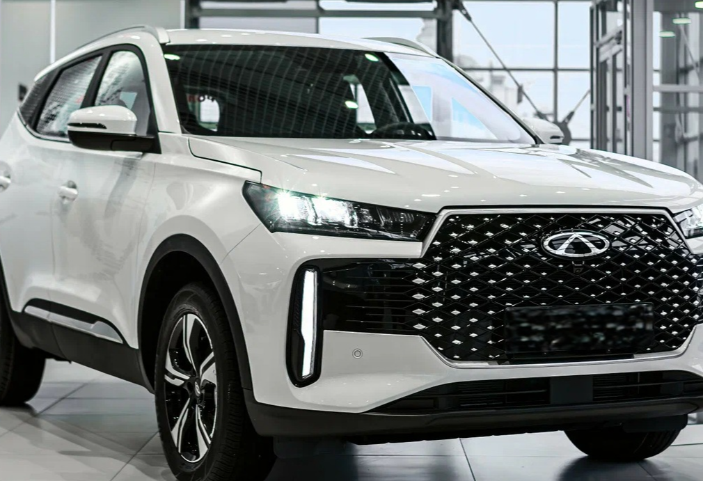 Аренда chery tiggo-4 стандарт класса 2025 года в городе Москва Варшавская от 3520 руб./сутки, передний привод, двигатель: бензин, объем 1.5 литров, каско (Мультидрайв), ОСАГО (Мультидрайв), без водителя, недорого, вид 3 - RentRide