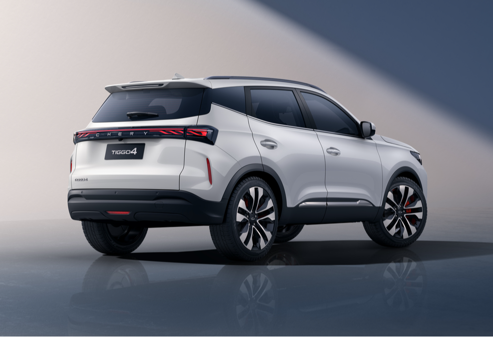 Аренда chery tiggo-4 комфорт класса 2025 года в городе Москва Варшавская от 3600 руб./сутки, передний привод, двигатель: бензин, объем 1.5 литров, каско (Мультидрайв), ОСАГО (Мультидрайв), без водителя, недорого, вид 5 - RentRide