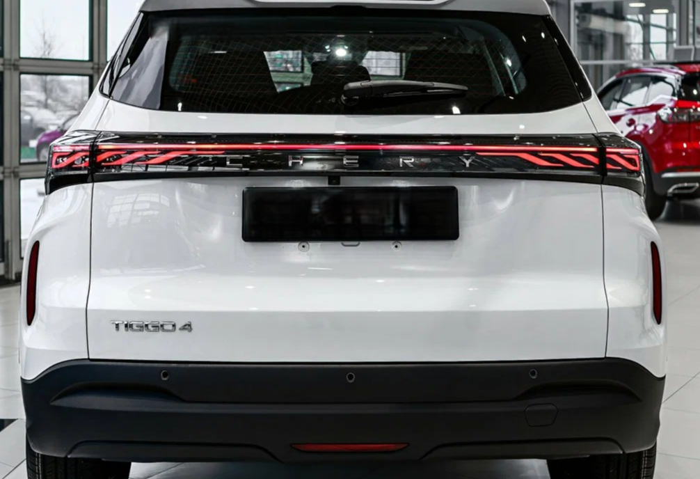 Аренда chery tiggo-4 стандарт класса 2025 года в городе Москва Варшавская от 3520 руб./сутки, передний привод, двигатель: бензин, объем 1.5 литров, каско (Мультидрайв), ОСАГО (Мультидрайв), без водителя, недорого, вид 6 - RentRide