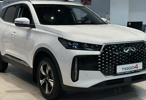 Аренда chery tiggo-4 комфорт класса 2025 года в городе Москва Варшавская от 3600 руб./сутки, передний привод, двигатель: бензин, объем 1.5 литров, каско (Мультидрайв), ОСАГО (Мультидрайв), без водителя, недорого, вид 2 - RentRide