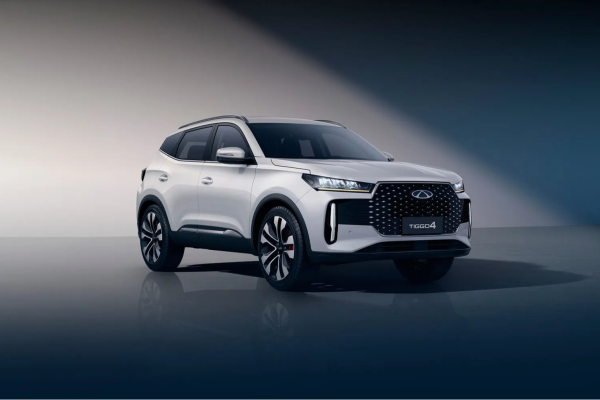 Прокат авто chery tiggo-4 комфорт класса 2025 года в городе Москва Варшавская от 3600 руб./сутки, передний привод, двигатель: бензин, объем 1.5 литров, каско (Мультидрайв), ОСАГО (Мультидрайв), без водителя, недорого - RentRide