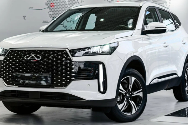 Прокат авто chery tiggo-4 стандарт класса 2025 года в городе Москва Варшавская от 3520 руб./сутки, передний привод, двигатель: бензин, объем 1.5 литров, каско (Мультидрайв), ОСАГО (Мультидрайв), без водителя, недорого - RentRide