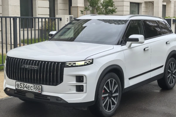 Прокат авто jaecoo j7 бизнес класса 2024 года в городе Москва Матвеевское от 7200 руб./сутки, полный привод, двигатель: бензин, объем 1.6 литров, каско (Мультидрайв), ОСАГО (Мультидрайв), без водителя, недорого - RentRide