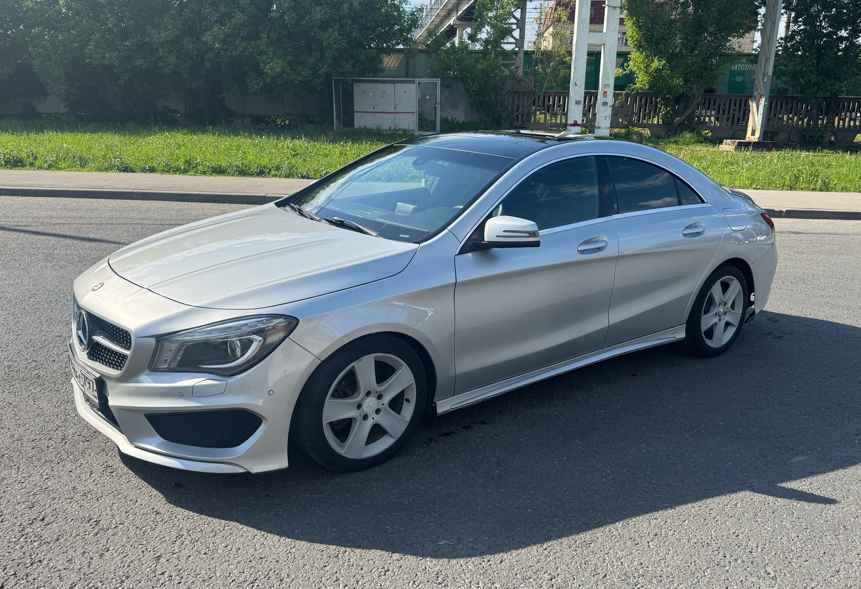 Аренда mercedes-benz cla бизнес класса 2013 года в городе Москва Люблино от 5000 руб./сутки, передний привод, двигатель: бензин, объем 1.6 литров, ОСАГО (Мультидрайв), без водителя, недорого - RentRide