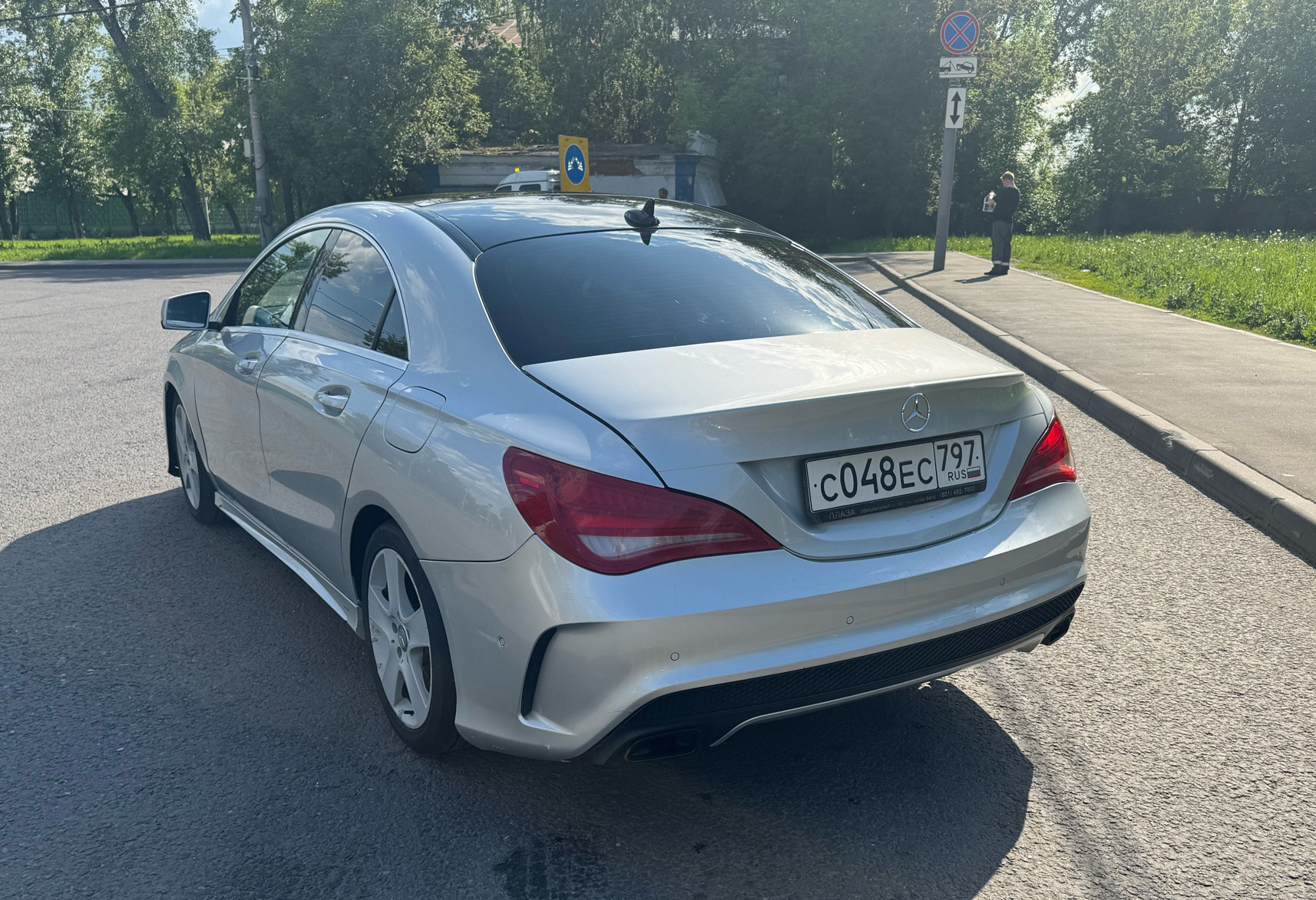 Аренда mercedes-benz cla бизнес класса 2013 года в городе Москва Люблино от 5000 руб./сутки, передний привод, двигатель: бензин, объем 1.6 литров, ОСАГО (Мультидрайв), без водителя, недорого, вид 6 - RentRide