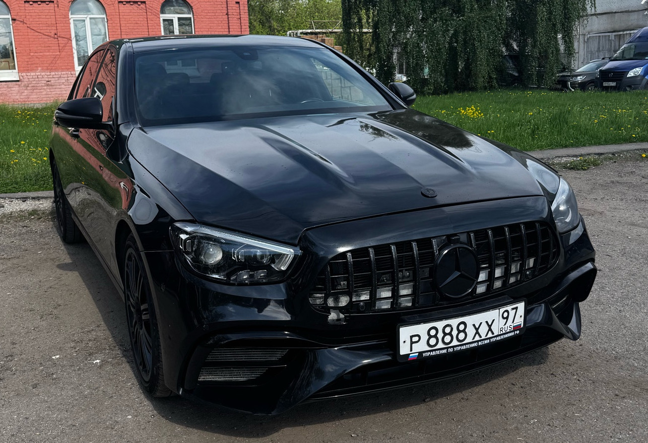 Аренда mercedes-benz e-klass бизнес класса 2019 года в городе Москва Люблино от 8000 руб./сутки, задний привод, двигатель: бензин, объем 2 литра, ОСАГО (Мультидрайв), без водителя, недорого, вид 5 - RentRide