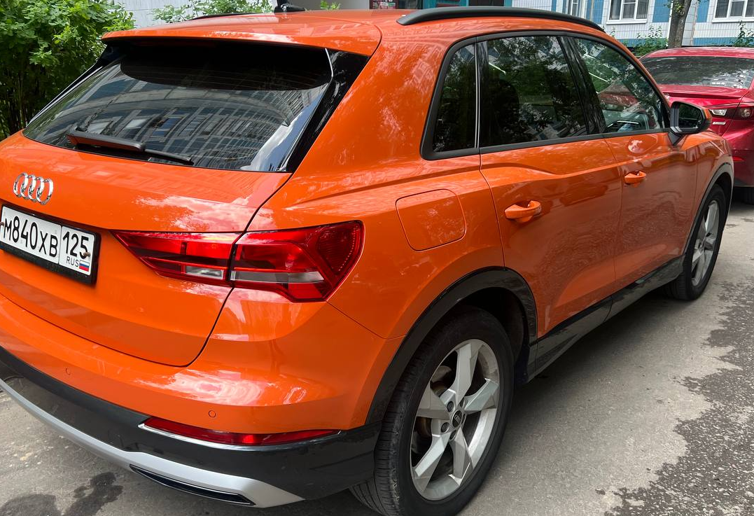 Аренда audi q3 бизнес класса 2021 года в городе Москва Чертановская от 7200 руб./сутки, передний привод, двигатель: бензин, объем 1.4 литра, каско (Мультидрайв), ОСАГО (Мультидрайв), без водителя, недорого, вид 5 - RentRide