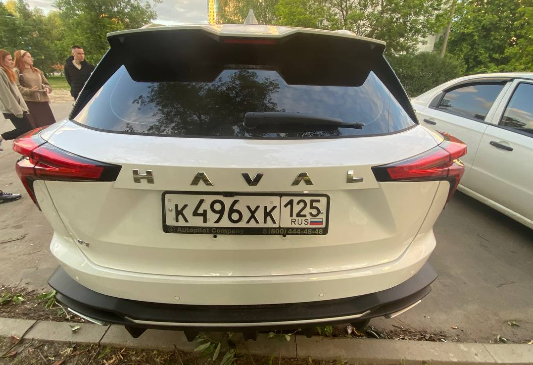 Аренда haval f7 стандарт класса 2025 года в городе Москва Чертановская от 4720 руб./сутки, передний привод, двигатель: бензин, объем 1.5 литров, каско (Мультидрайв), ОСАГО (Мультидрайв), без водителя, недорого, вид 6 - RentRide
