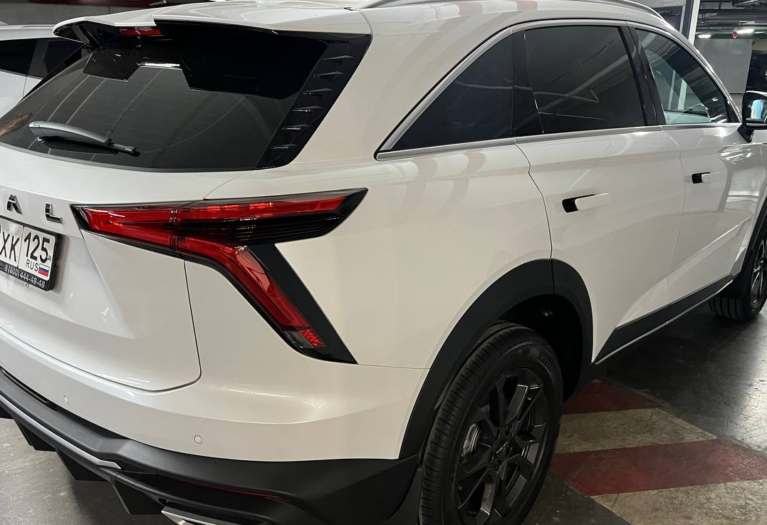 Аренда haval f7 стандарт класса 2025 года в городе Москва Щукинская от 4720 руб./сутки, передний привод, двигатель: бензин, объем 1.5 литров, каско (Мультидрайв), ОСАГО (Мультидрайв), без водителя, недорого, вид 4 - RentRide