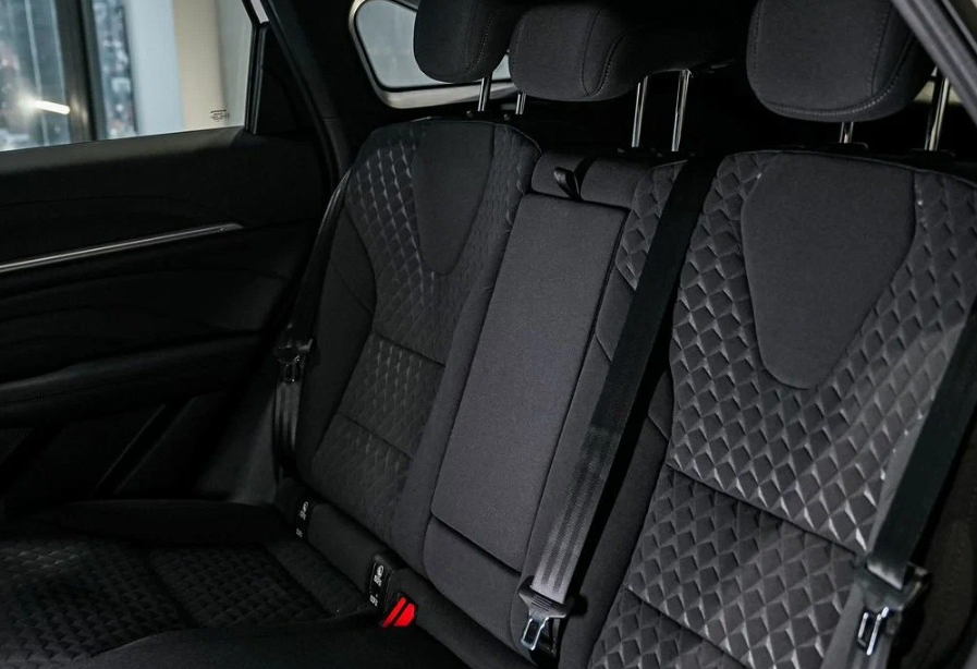 Аренда haval f7 стандарт класса 2025 года в городе Москва Щукинская от 3920 руб./сутки, передний привод, двигатель: бензин, объем 1.5 литров, каско (Мультидрайв), ОСАГО (Мультидрайв), без водителя, недорого, вид 7 - RentRide