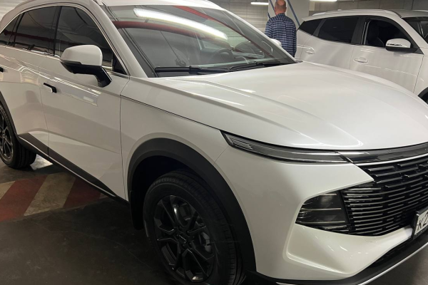 Прокат авто haval f7 стандарт класса 2025 года в городе Москва Щукинская от 4720 руб./сутки, передний привод, двигатель: бензин, объем 1.5 литров, каско (Мультидрайв), ОСАГО (Мультидрайв), без водителя, недорого - RentRide